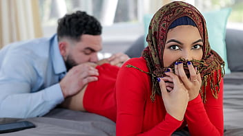 Stepbro to Teach His Hijab Stepsis several Things Before She Gets Married - Hijablust