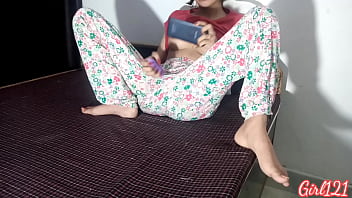 Indian Desi real caught tugging